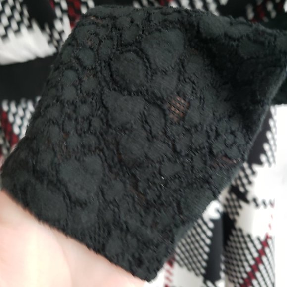 Black Plaid Dress with lace sleeves - Picture 4 of 5